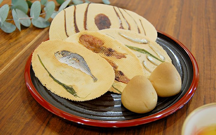 しこく彫　タメぬり小判盆　香川の漆器　未使用品　4つセット お盆 | 通販【栗林庵オンラインショップ】さぬきうどん・香川漆器